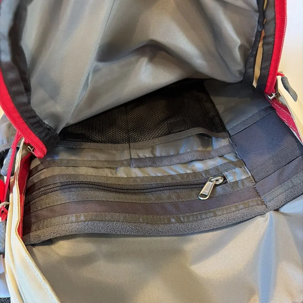 NEW! North Face Yavapai backpack, Tan Red & gray, many pockets, laptop sleeve